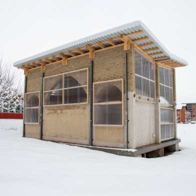 Building from wood and clay